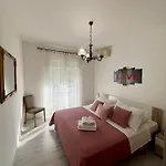 Buzolic 2 Hvar
