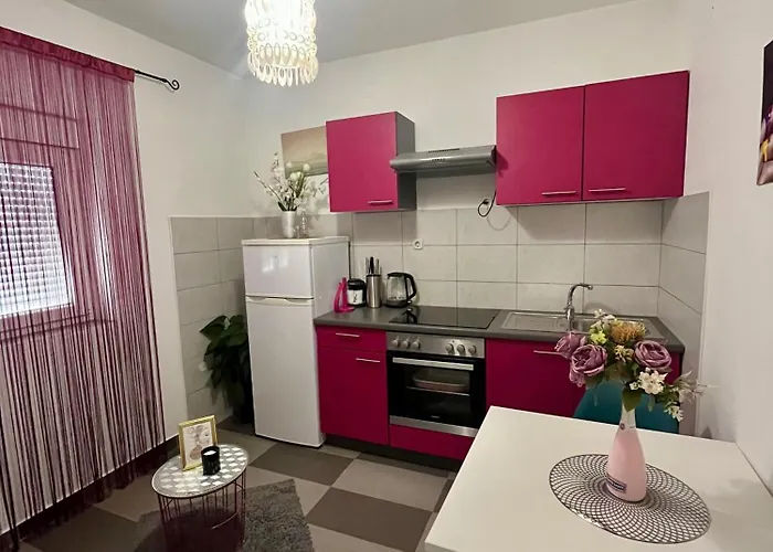 Buzolic 2 Hvar Apartamento *