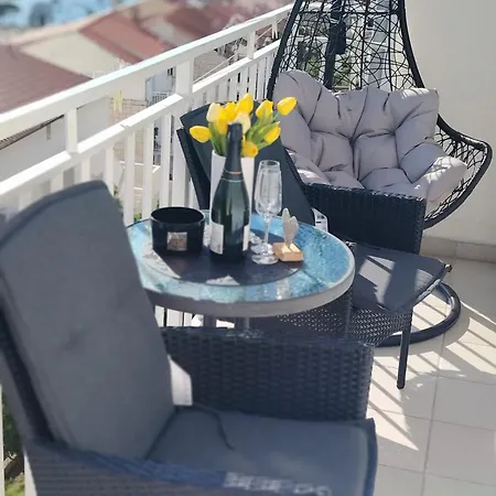 Buzolic 2 Hvar هفار