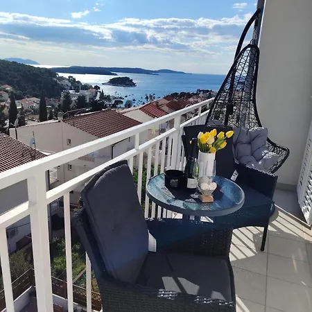 Buzolic 2 Hvar شقة هفار