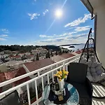 Buzolic 2 Hvar Hvar Town