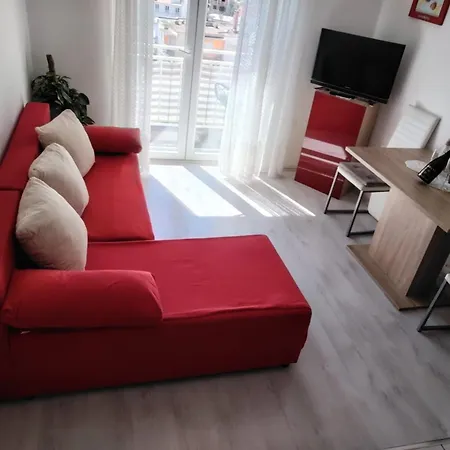 Buzolic 2 Hvar Apartment