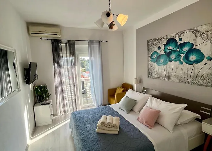 Buzolic 2 Hvar Hvar Town